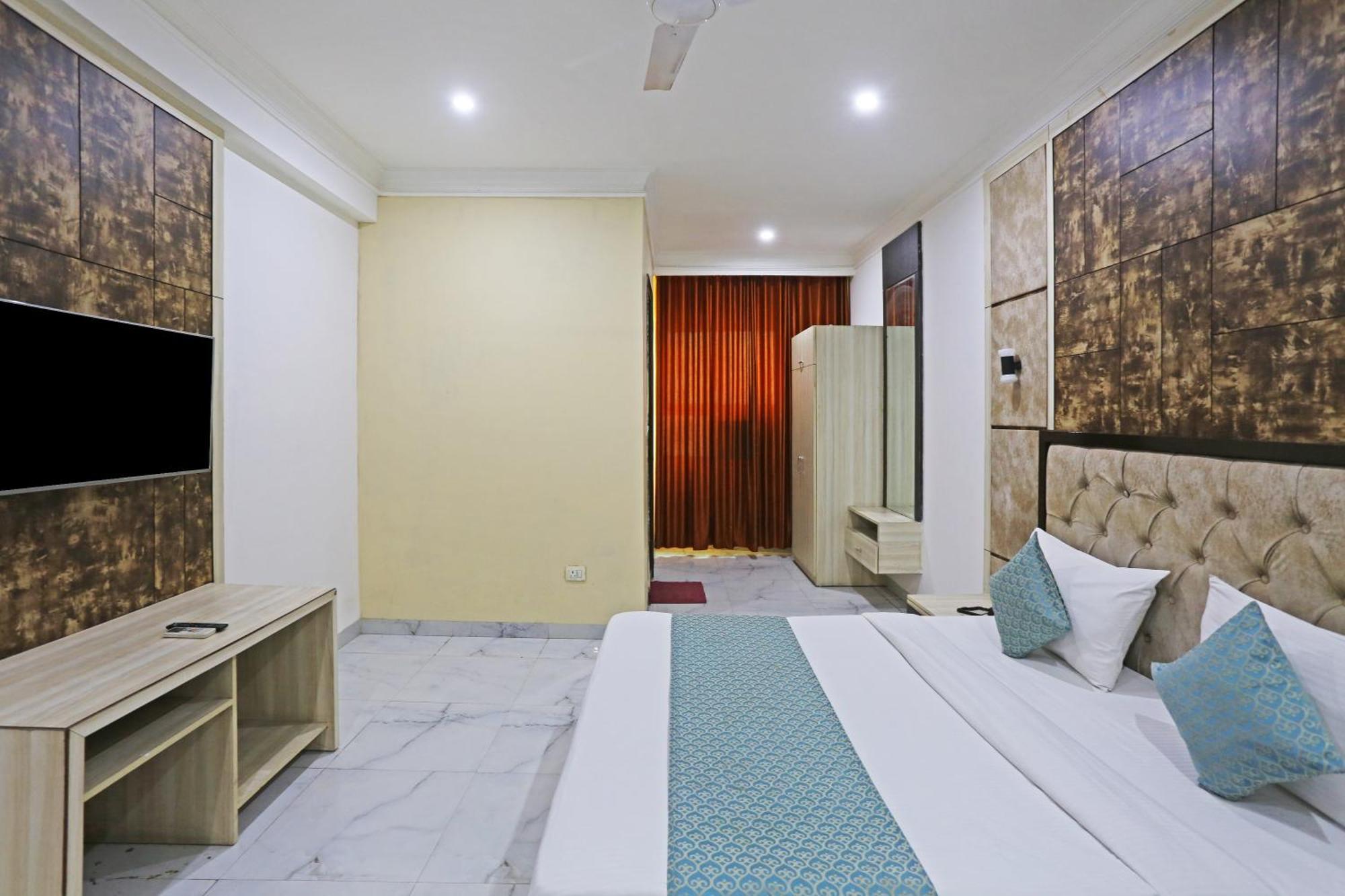 Shyam International - Near Terminal 3 Delhi Airport With - Free Airport Pickup And Drop New Delhi