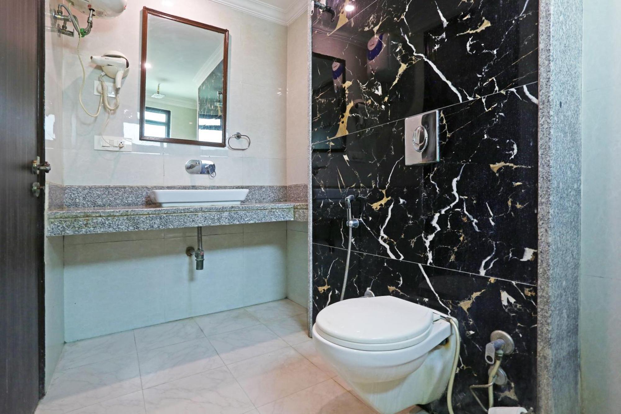 Shyam International - Near Terminal 3 Delhi Airport With - Free Airport Pickup And Drop Hotel New Delhi
