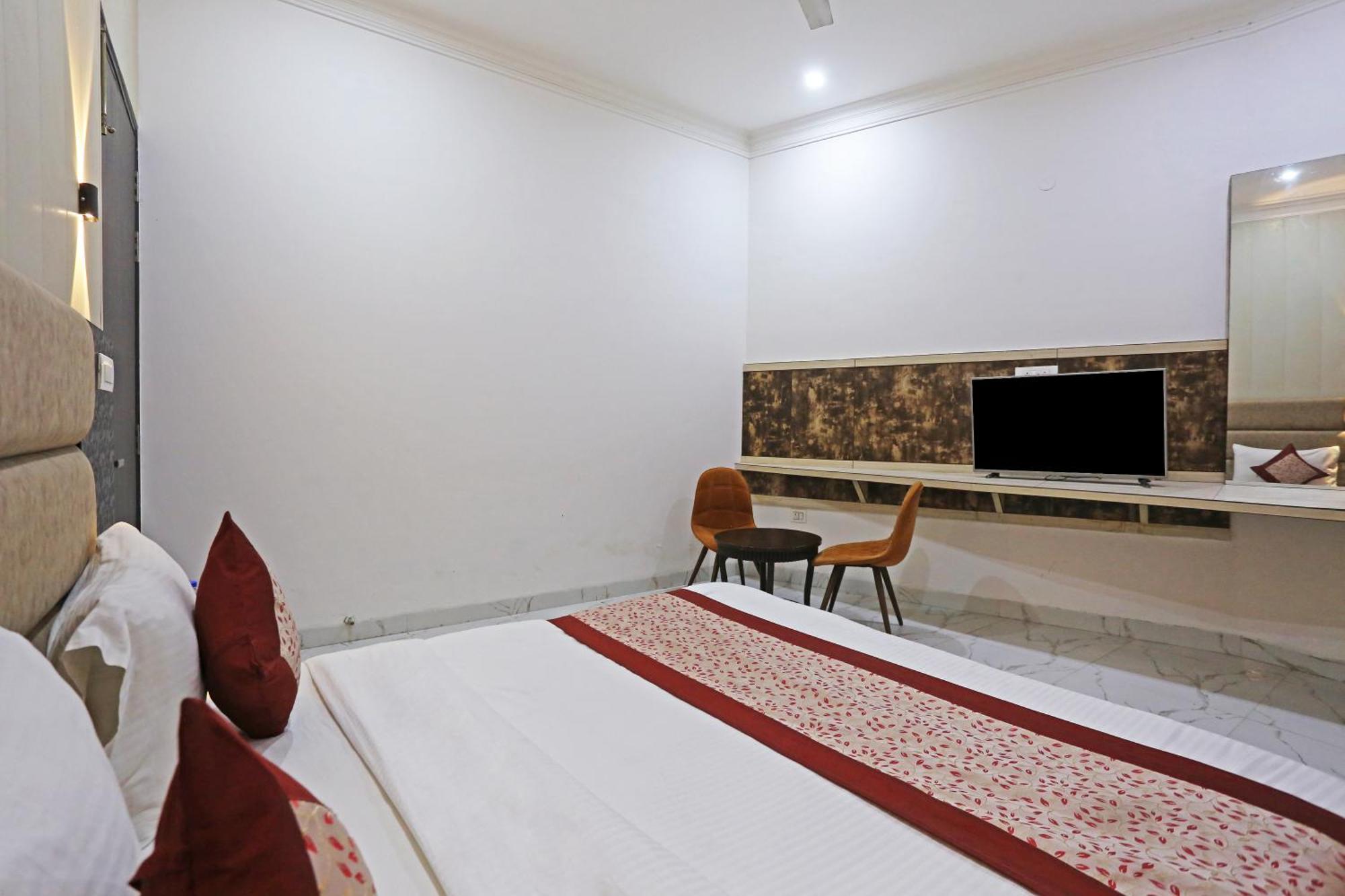 Hotel Shyam International - Near Terminal 3 Delhi Airport With - Free Airport Pickup And Drop New Delhi