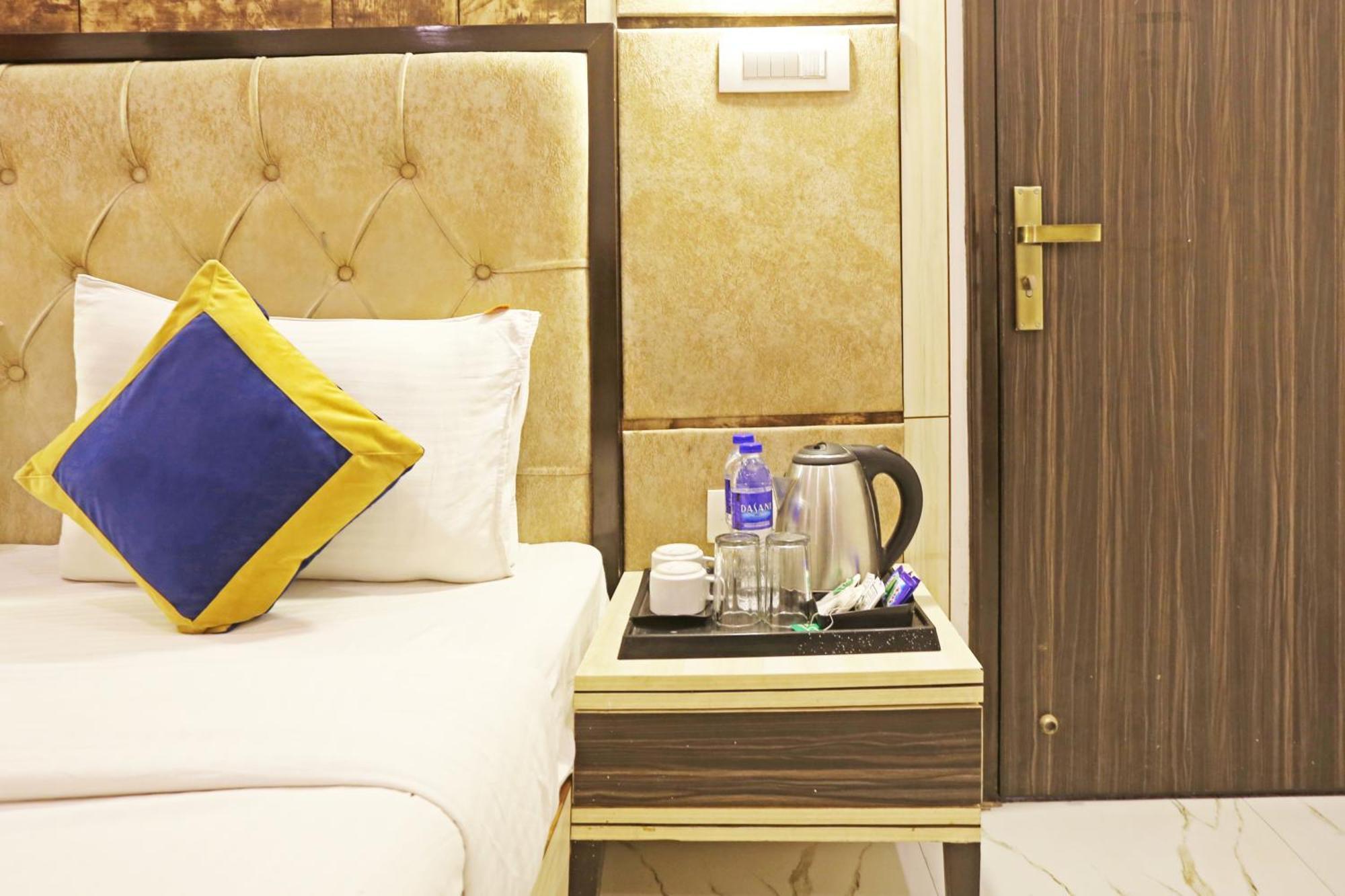 Shyam International - Near Terminal 3 Delhi Airport With - Free Airport Pickup And Drop Hotel 3*