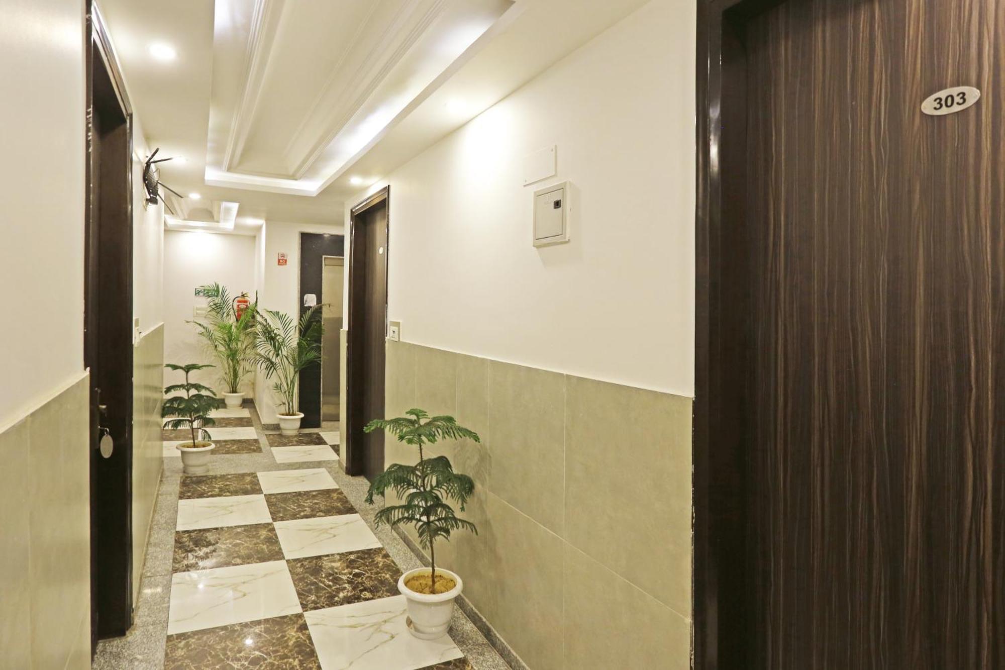 Shyam International - Near Terminal 3 Delhi Airport With - Free Airport Pickup And Drop Hotel