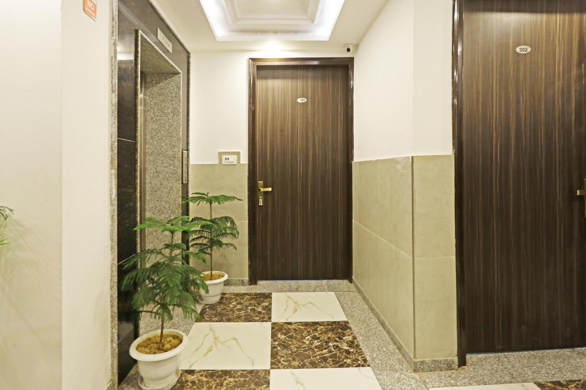 Shyam International - Near Terminal 3 Delhi Airport With - Free Airport Pickup And Drop New Delhi