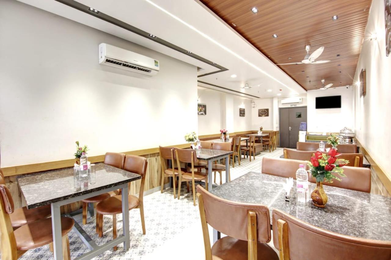 Shyam International - Near Terminal 3 Delhi Airport With - Free Airport Pickup And Drop 3* New Delhi